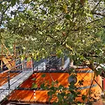 Atypique Independant Sur Peniche Metz