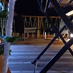 Atypique Independant Sur Peniche Metz