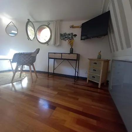 Apartman Atypique Independant Sur Peniche