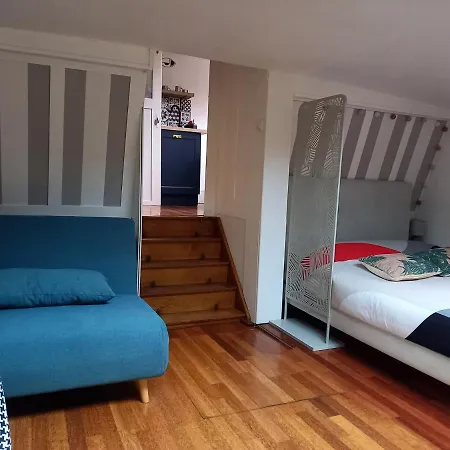 Apartment Atypique Independant Sur Peniche