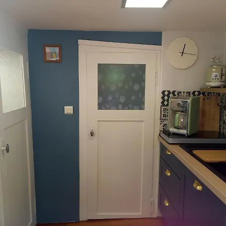 Atypique Independant Sur Peniche