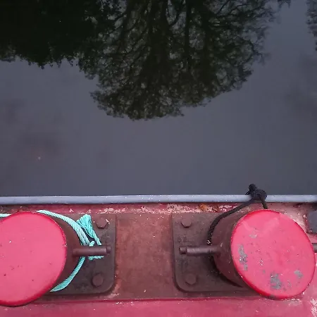 Atypique Indépendant Sur Péniche * Metz