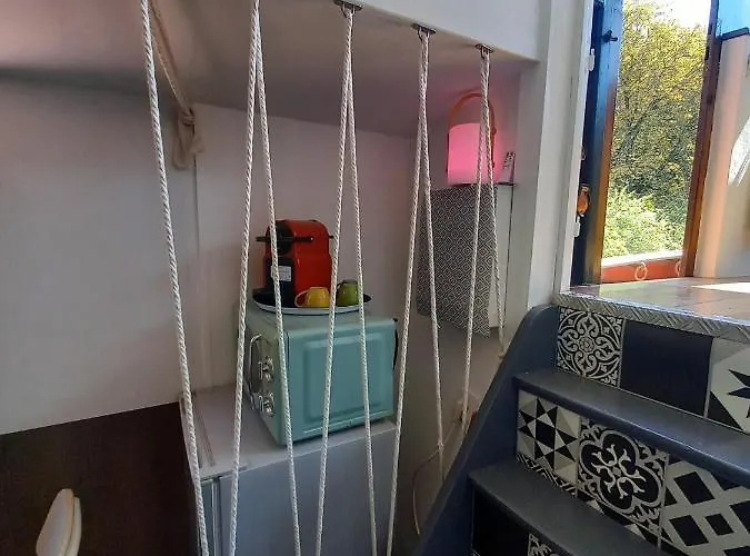 Atypique Independant Sur Peniche Metz