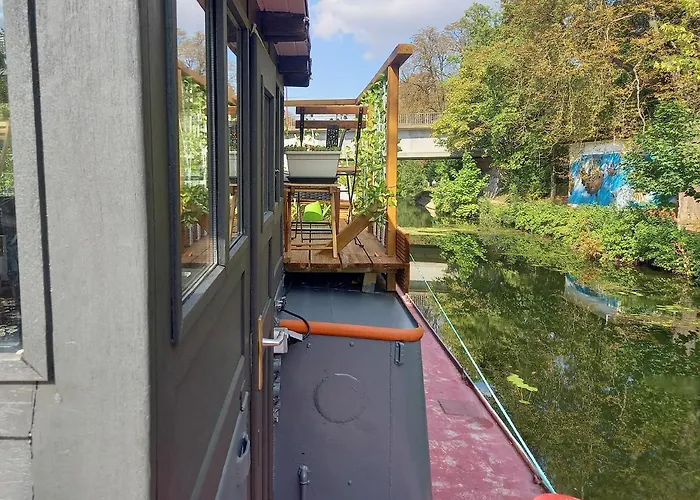 Atypique Indépendant Sur Péniche * Metz