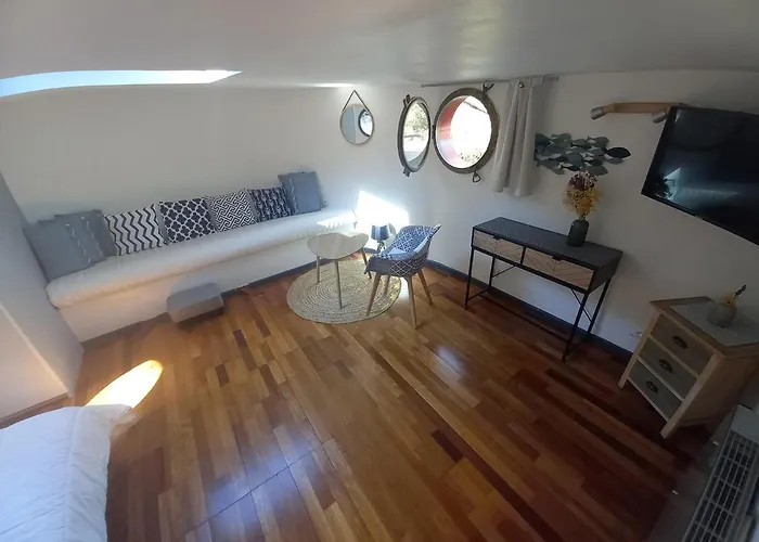 Atypique Indépendant Sur Péniche Metz